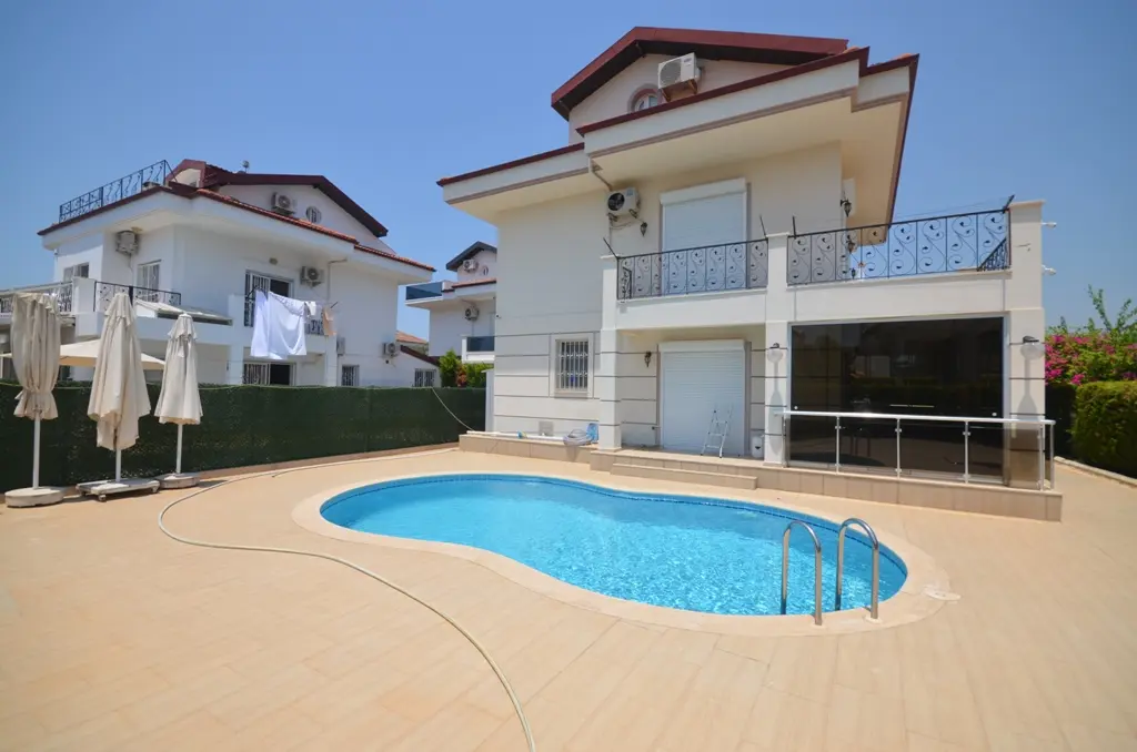 Akarca house